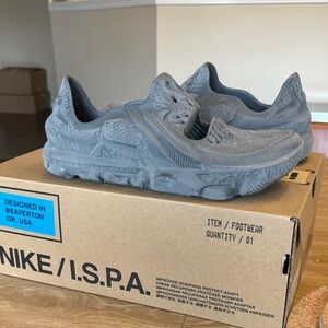 Nike ISPA Universal 8.5 New in box